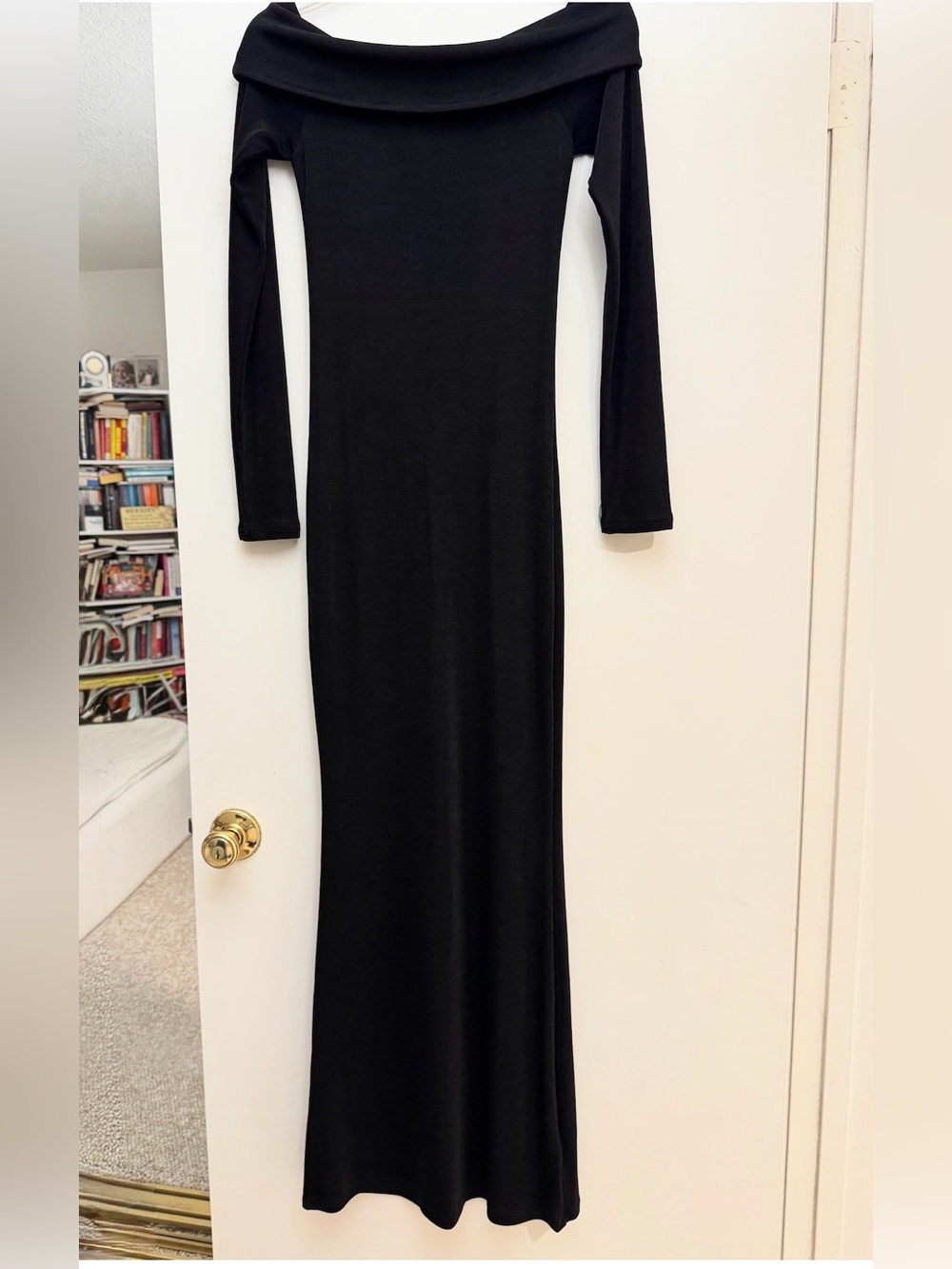 Off-Shoulder Long Sleeve Black Maxi Dress